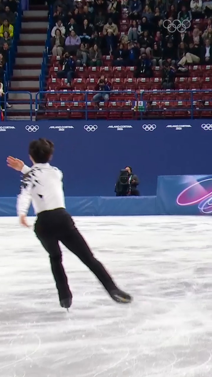 Kagiyama Yuma. ❤️✨

Hitting the ice last, he delivered a stunning performance, bringing the men’s singles short program to a perfect close!

#MilanoCortina2026 #MilanFigureSkating #FigureSkating #Olympics