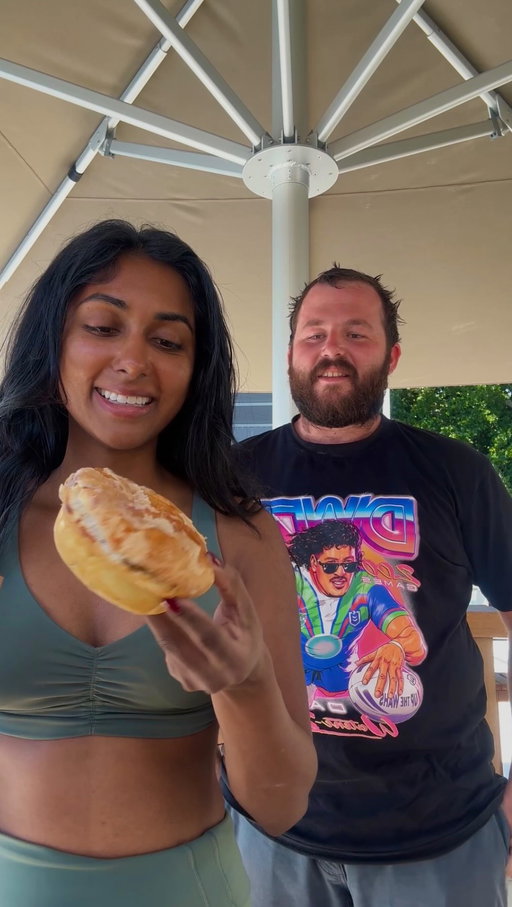 @Dazzas_cooked said he’ll find me a husband if I plug his Beef and Cheese pie for the Auckland 100 Iconic Eats so please vote for it via the website below so I can finally settle down 

https://www.aucklandnz.com/iconic-eats

. #worksmartnothard #aucklandeats #urbanlistakl auckland