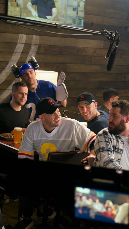 What happens when three NHL alumni’s walk into @_lacage wearing Manmade boxer briefs? 

A Super Bowl commercial 🔥🏈

- 

Qu’est-ce qui se passe quand trois anciens de la LNH entrent chez @_lacage en portant des boxers Manmade ?

Une pub du Super Bowl 🔥