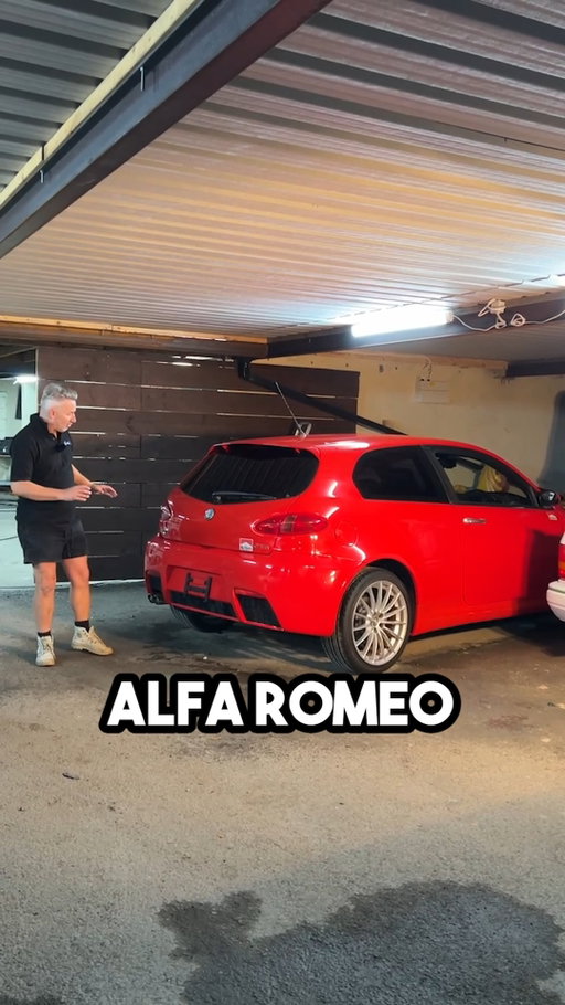 1/10 in the world!

#Import #AlfaRomeo