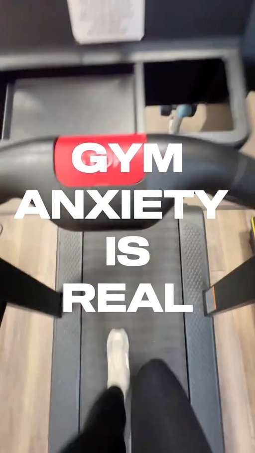 PSA: gym anxiety is way more common than you think. We’re taking notes from @kellwoods_ ✍️