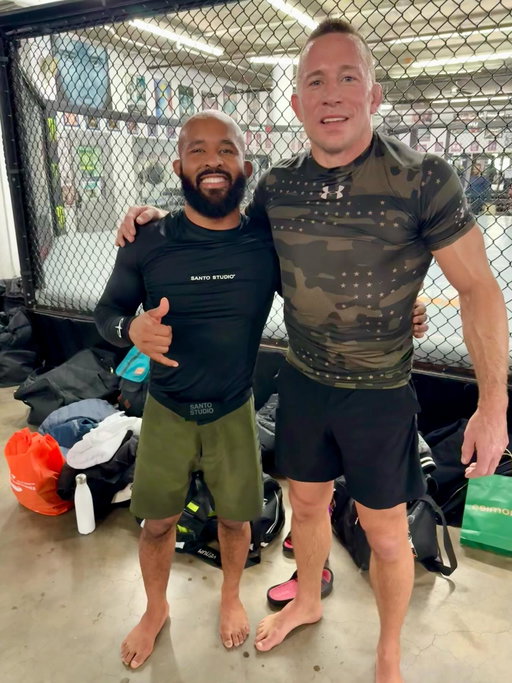 Hanging out & training with the GOAT 👊