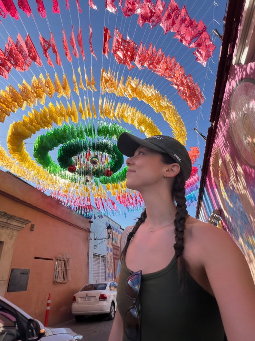 Qué enorme placer es visitarte, México. A tu gente, gracias: tu cultura, tu comida, tu música, tu arte y tu generosidad son inolvidables. Pocas veces me he sentido tan bien recibido. No puedo esperar a volver. Mientras tanto, te amo. 

(Perdón si falté, mi español es oxidado 😅 Gracias a toda la gente que hablaron conmigo y me ayudaron practicar durante este viaje!)

1. Oaxaca
2. Teotihuacan
3. El Zocalo, Ciudad de México 
4. Diego Rivera mural
5. Mercado de San Juan, CDMX
6. Tacos Los Especiales
7. Frida Khalo’s final work 
8. Azul Histórico 
9. La Fortaleza-Mitla
10. Climing the pyramid, Teotihuacan
11. Mescal luge in the agave field
12. Reading “Descontento” - Beatriz Serrano
13. Mole Negro
14. Agave + Machete
15. Love & Mescal
16. Oaxaca
17. 😴
18. ☀️
19. Quesabirria bite, LA89