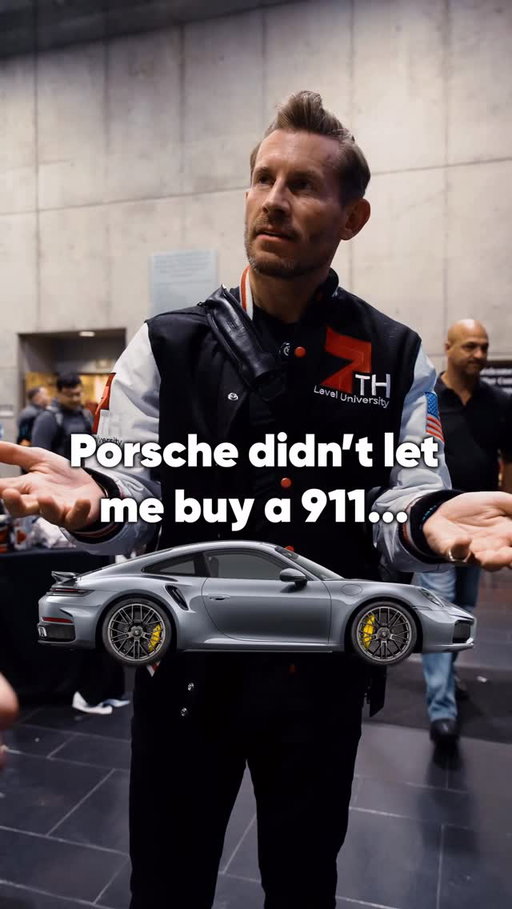 What’s going on here Porsche… 👀