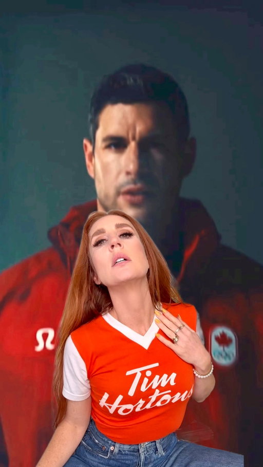 I HAVE BEEN SLEEPING WITH SIDNEY CROSBY. *ON… I meant SLEEPING ON… Sidney Crosby. Is he getting hotter? Am I getting older? Or all of the above? ⁣🇨🇦
⁣
#olympics #teamcanada #sidneycrosby #hockey #teamcanadahocley