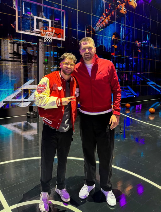I GOT TO MEET LUKA DONCIC AND CHALLENGE HIM TO SOME BASKETBALL TRICK SHOTS 🤯 

If I win: He follows LADE + exclusive @77x.world merch
If Luka wins: Pushups 😂

Make sure to stop by Lil Luka’s Heartbreak Factory from Feb 12-14! 🤝