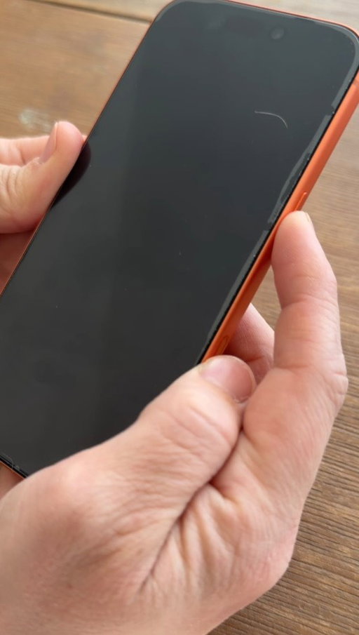 This was a game changer for us! Anytime we were ever chatting with cousins,  both kids were just wanna hang up because the big red button is so tempting!! 🔴

This is awesome because you can lock the entire screen and all of the buttons on the phone or you can pick and choose what you want. 

✨ Save this video & make sure to share this with whoever you FaceTime most- and be sure to follow along for more mom tips! 

#momhack #momtips #momsofinstagram #toddlermom #parentinghacks