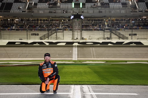 For the last few years it’s been a running joke that I move further and further left for the annual Daytona qualifying pic. This year an opportunity was not wasted 🤣 

The Body Guard Mustang is fast, and we’ve got all four @rfkracing cars in duel one tonight. Should be fun 👊🏼