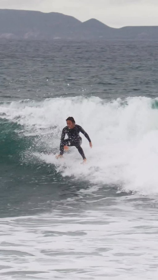6’0 #77 @sharpeyesurfboards 🏡
- @yveswagner 🎥 
@salty_crew 
@monsterenergy 
@sharpeyesurfboards 
@oakleysurfing 
@creaturesofleisure 
@surfride