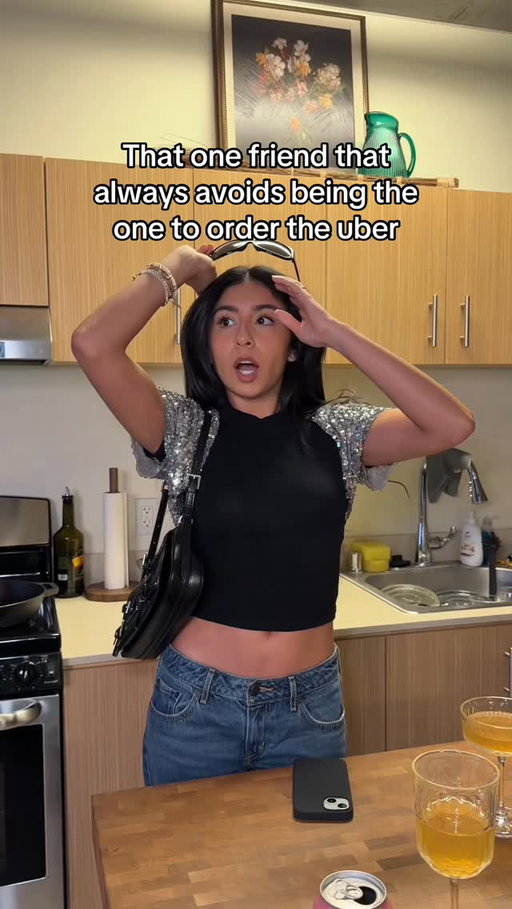 Always doing everything EXCEPT ordering the ride😭😭 like girl how did you even get here then?? 
#comedyreels #relatablememes #relatable #skit #girls