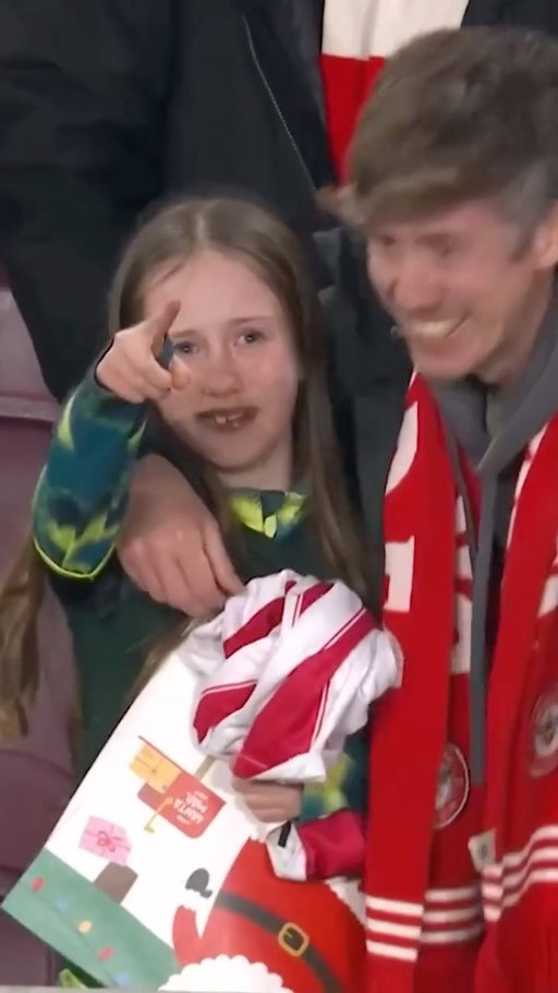 Tears of joy for this young Brentford fan at the Gtech 👋