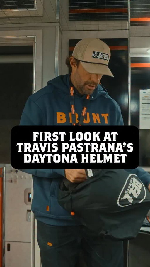 Travis Pastrana getting a look at his Daytona helmet for the first time 👊💥