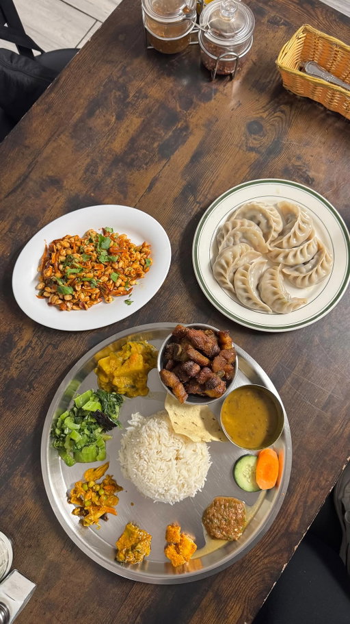 Had to check out Annapurna Thakali with @mishkamakesfood after seeing @mutammara and @letsfamilystyle post about it!! 

Delicious Nepali food and another Jackson Heights gem added to the list🥟

📍Annapurna Thakali: 72-24 Roosevelt Ave, Jackson Heights, NY 11372

#nepalifood #jacksonheights #queensfood #queensnyc