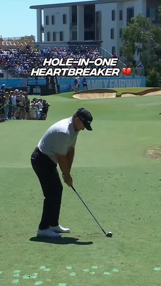 PAIN.

@graeme_mcdowell was inches from the place erupting 😅