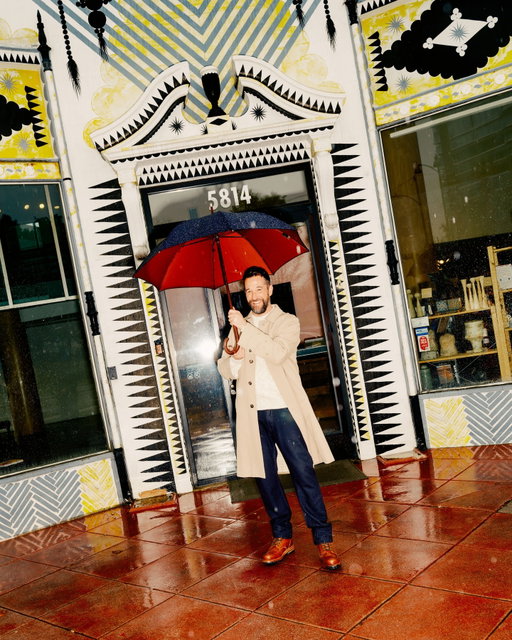 “I spent most of my childhood in this building,” says Noah Wyle, seated at Craft Contemporary, the museum founded by his grandmother, artist Edith R. Wyle, in 1973. “The memories come back like torrents.” But as the Emmy-winning star of The Pitt reflects, the organization is just as meaningful in terms of its cultural significance to Los Angeles. Craft Contemporary, he notes, “is a meeting place where people can come and talk, share ideas, debate ideas, and experience other cultures.”

For the March LA issue, AD asked 12 iconic Angelenos to take us somewhere meaningful. This time, everyone’s favorite doctor makes a house call at Craft Contemporary (@craftcontemporary).

Watch Noah Wyle’s Love Letter to LA at the link in bio.

Talent @therealnoahwyle; Director @segmutton; DP @gbellzie; Editor @jonnyleemills; Senior Producer @lyssmarino; Producer (On-Set) @jsjcrowe; Visual Assistant @manda.bee.