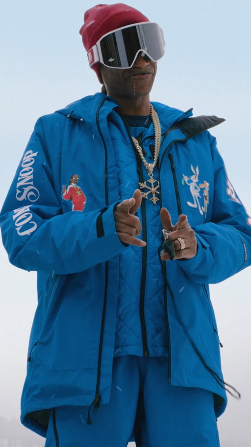 This isn’t the bunny hill! Coach Snoop is here.

Check out the @burton x @looneytunes x @snoopdogg limited-edition #FromBurtonToTheWorld boards at the Link In Bio.
