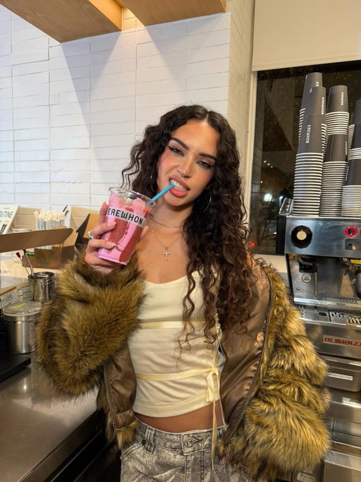 The Gabriela Smoothie w/ @erewhon ❤️