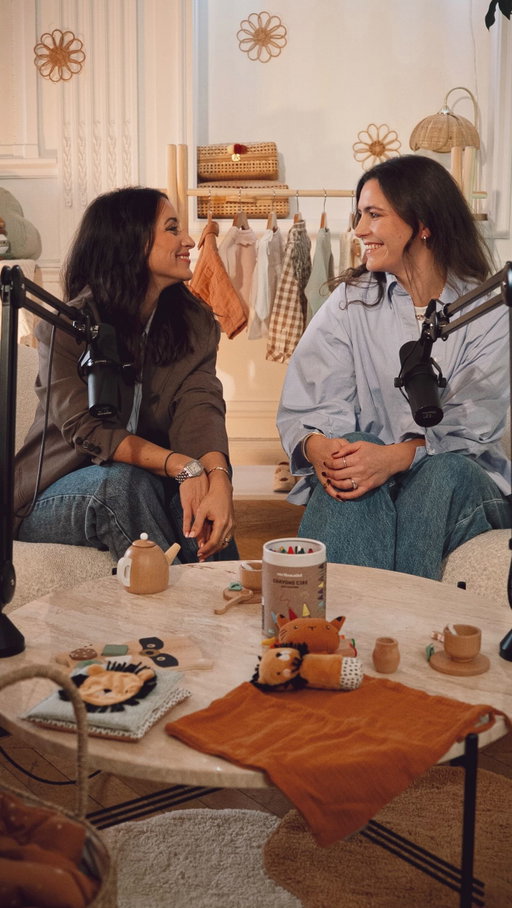 Tea Time with Mum 
Interview et discussion entre amies, mamans de 4 merveilleux enfants. Est-ce qu’on en demande pas trop aux mamans ? Qu’est-ce qui te manque depuis que tu es maman ? » #MummyLife #interwiew #mumlife échange mum témoignage