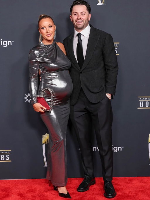 Mom and Dad clean up well every now and again ♥️ Really fun NFL Honors with my WPMOY 👑