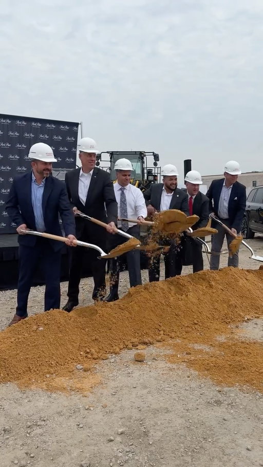 This morning was ‘groundbreaking’ as we announced our future @volvo_dallas and @porsche_dallas developments on Lemmon Avenue. 🪏⚡️