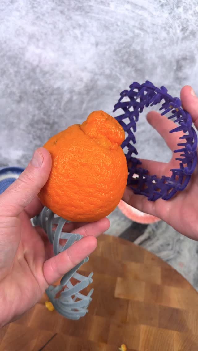 Fancy Sumo orange vs veggie tooper #asmr #fruit #satisfying