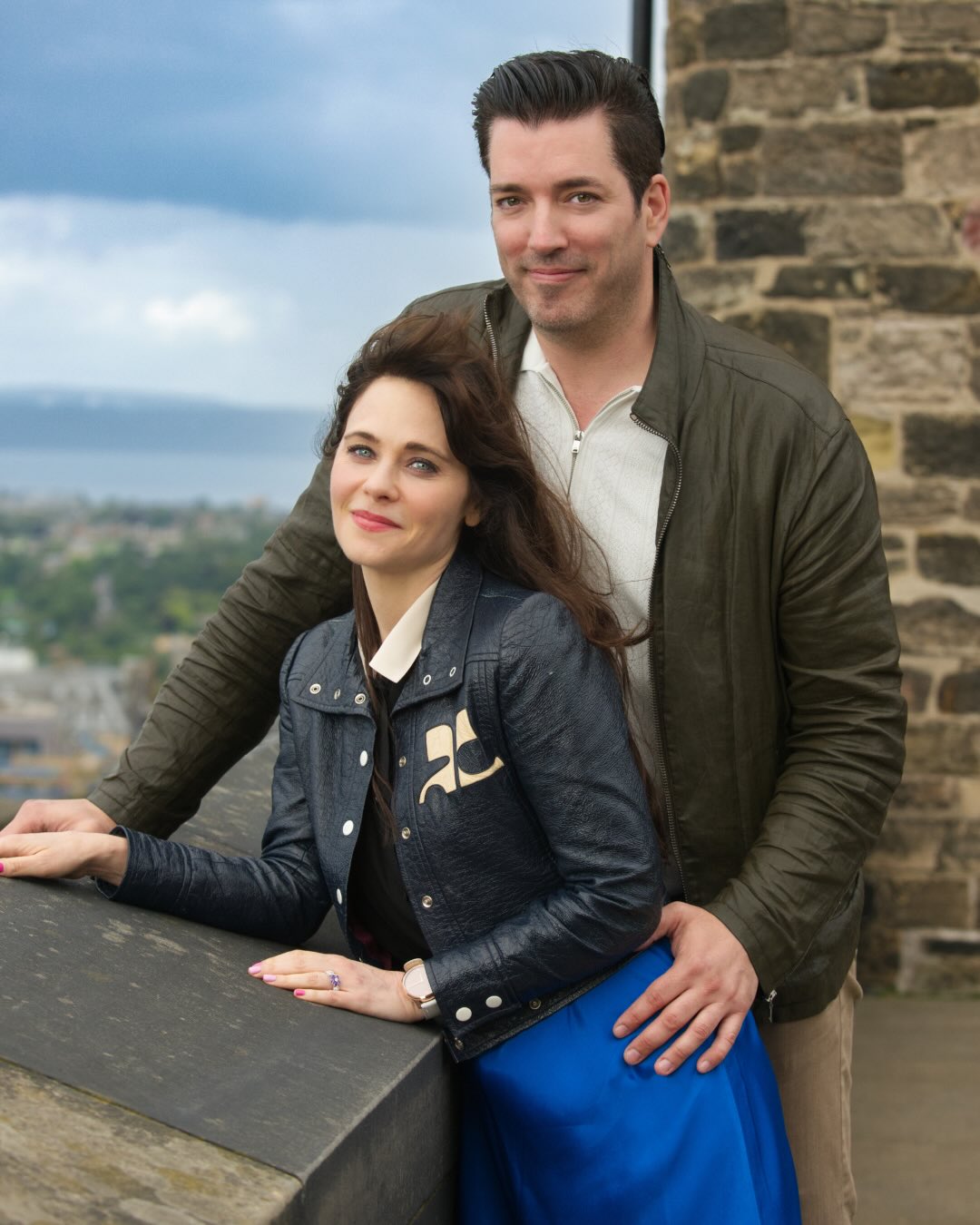 Yeah…I know I’m dating up. Why do people feel they have to keep reminding me 😂❤️ Happy Valentine’s Day Zooey ❤️