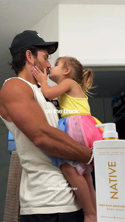 #Ad #NativePartner These 3 daily wins > ⚡️🧼💪 

As a busy dad, I’m learning it’s not about doing more
but about focusing on the most important few 👏 

💪 Physical win:
Do something hard.
Build momentum.
30 pushups first thing is perfect for this 💯 

🧠Mental win: 
Cold shower. I keep it simple with @native, clean ingredients, free of dyes and parabens, and it actually keeps my dry skin moisturized for 24 hours without overcomplicating my routine 🥳 

❤️‍🔥 Emotional win:
Gratitude and prayer.
What you appreciate, appreciates 👏 
This helps me see the best in everything 🌎 

If I hit these 3 wins early in the day, I’ve already won 🏆

Small habits = Big results
Showing up better as a dad, husband, and leader

#dailyroutine #habits #dailywins
