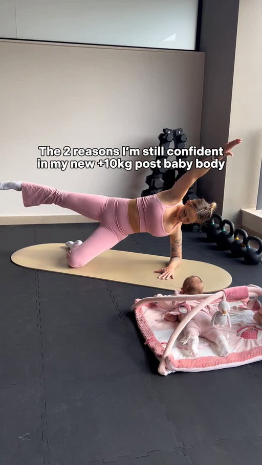 I love my body in all shapes but even in the ones I don’t prefer he’s hyping me up. My forever valentine 💌 
Wearing @womensbest essential collection 💕

You already know I don’t support focusing on weight loss the first few months after having your baby. 
That doesn’t mean I prefer how I look atm cause I’m gonna be honest I don’t. BUTTTT I am still feeling so confident in these 10 extra kg and in peace with my body. 

How can I still be confident?
1. I know it’s not forever. I know I’ll be back better than ever soon. I know im building strength. I know I created a baby, stretched out my belly, breastfeed around the clock. Im giving my body and mind time to heal and rebuild with love for even better results later on.

2. Him him him ❤️ my fiancé and baby daddy who constantly makes me feel like I’m the ONE. He hypes me up, grabs my butt and love me in all shapes and sizes. He makes me feel beautiful and confident during this journey without stressing me the slightest and I’m so grateful for him. Can’t wait to level up with him though and train together very soon 💪💪

Ps. If you see this don’t kill me for posting hehe. I love you ❤️❤️❤️