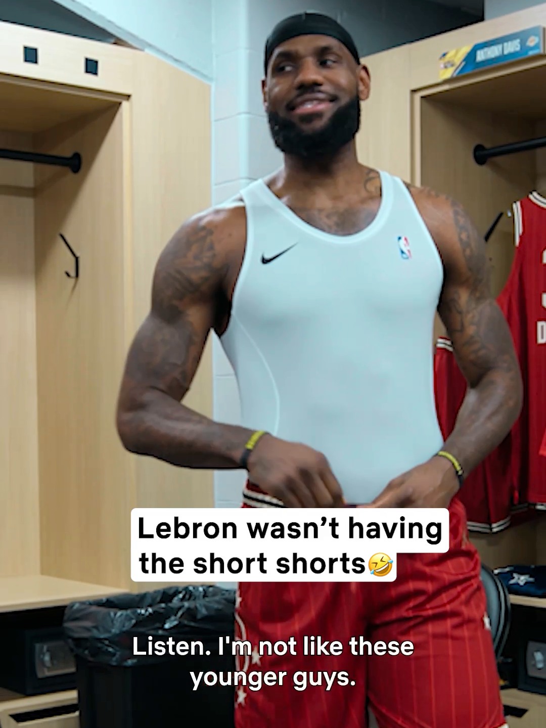 now why they gave Lebron them tight shorts?! 😂