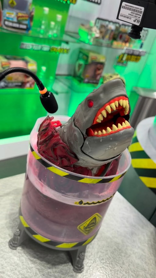Last year @spinmaster introduced the Primal Hatch T-Rex at New York Toy Fair, now this year they’ve unveiled the Megalodon Shark. #spinmaster #shark #toys #toyfair #nytoyfair