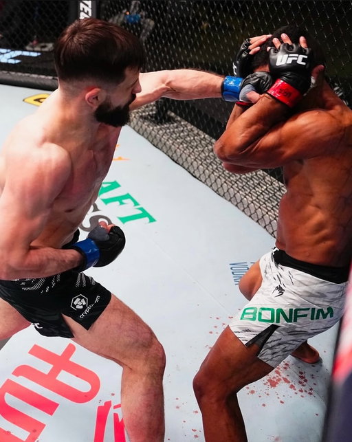 One year ago today🐺

Can’t wait to come back soon

#UFCVegas102