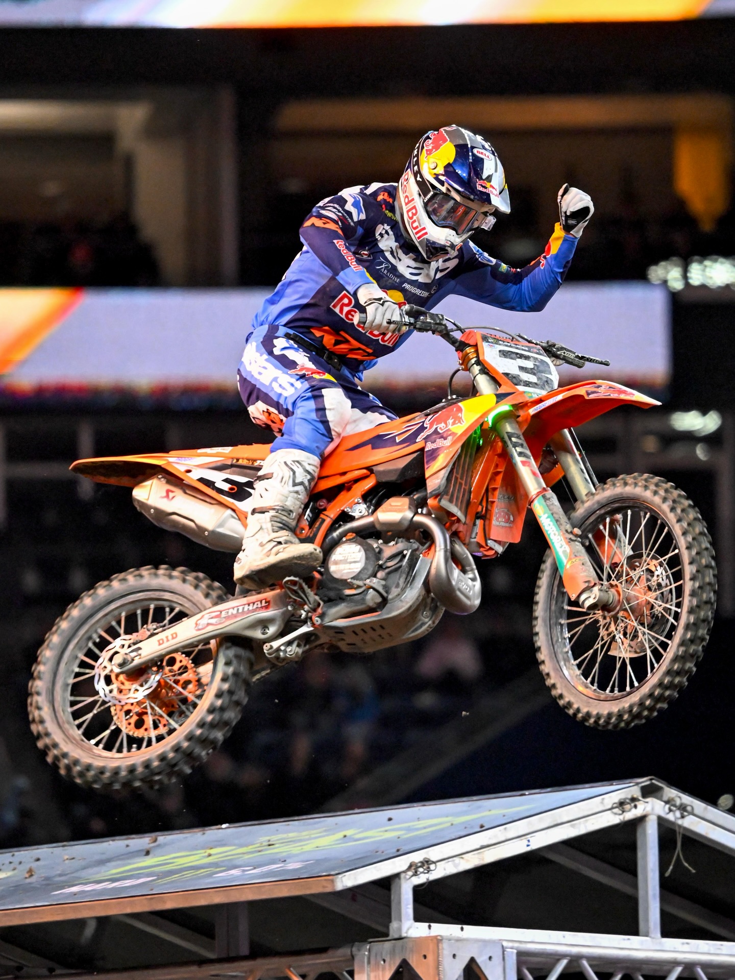 Eli Tomac takes victory number three of Supercross 2026 in Seattle! 🏆

A huge result for Red Bull KTM Factory Racing and the KTM 450 SX-F FACTORY EDITION.

Awesome job, team! 🙌

#KTM #ReadyToRace #Supercross #SMX