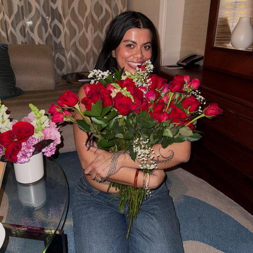 yall mind if a girl gets loved & cherished beyond measure??? 🌹

I’m so deeply in love I’ll freak tf out and I neverrrrrr gave af 

#ValentinesWeekendstagram