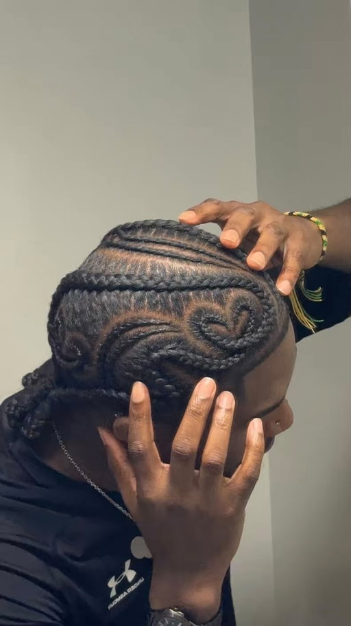 Here’s the style I went for on Valentine’s Day. Would you give this a try? 

Hairstylist - @braidsby._bree