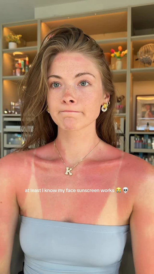 I only put it in my face & neck😭😭 I didn’t think Miami UV was that high yet but she don’t playyyyy 👙🐬✋🏼 
#spfmakeup #spf #trending #relatable