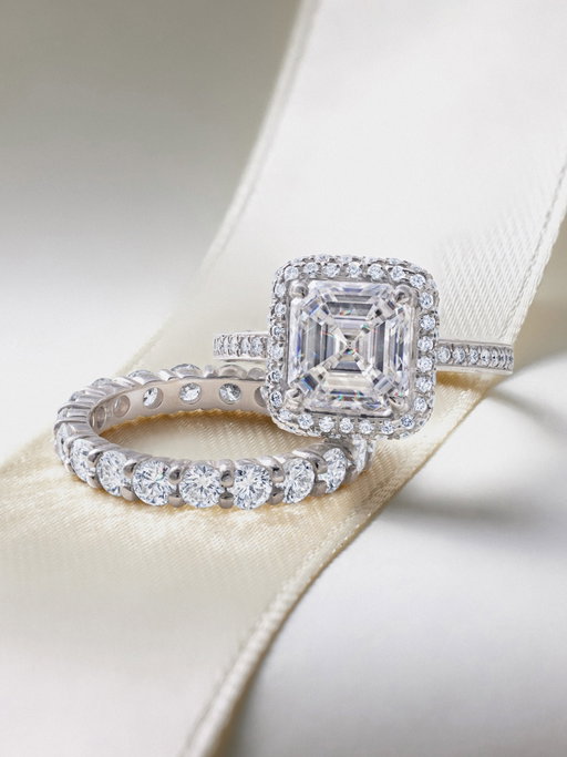 Love is in the details.

#RoyaldeVersailles #RdV #EngagementRingInspo #FineJewellery #Yorkville