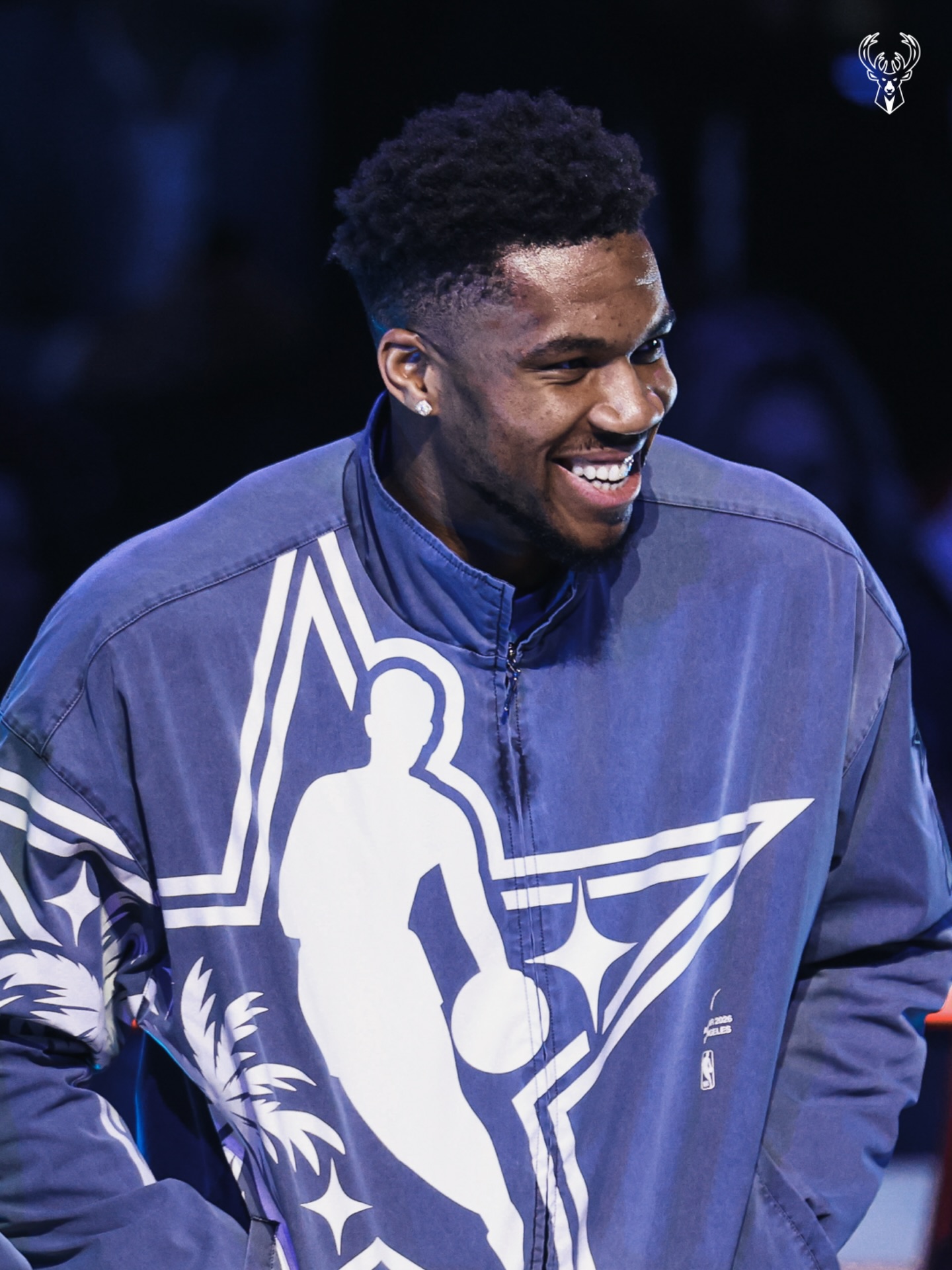 From the Milwaukee Bucks and Greece, Giannis Antetokounmpo. ⭐️