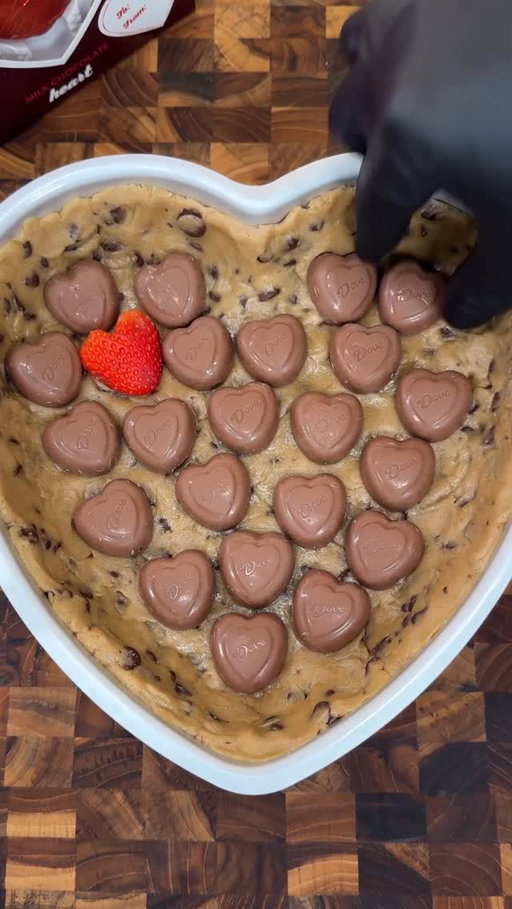 Heart Shaped Cookie Pie ❤️ #satisfying #recipe #mothersday