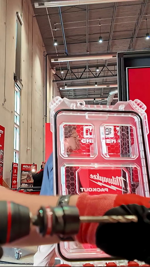 Fastest Changes. Universal Fit. NOW AVAILABLE! QUIK-LOK™ Arbor System. Video Credit: @workshopaddict
#MilwaukeeTool #NothingButHeavyDuty
Link in Bio.