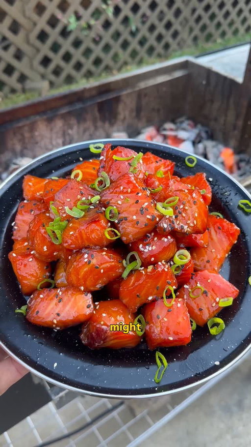 Salmon Burnt Ends with @verlasso 🐟🔥 #ad 

Comment “recipe” to get it sent to you!