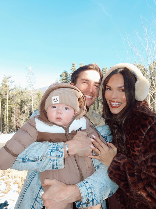 First trip as a family 🫶🏼❄️🏂