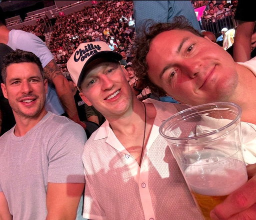 Cheers to the pursuit and to some of our Olympic favs 🍻 🏆 🏅

#goteamcanada