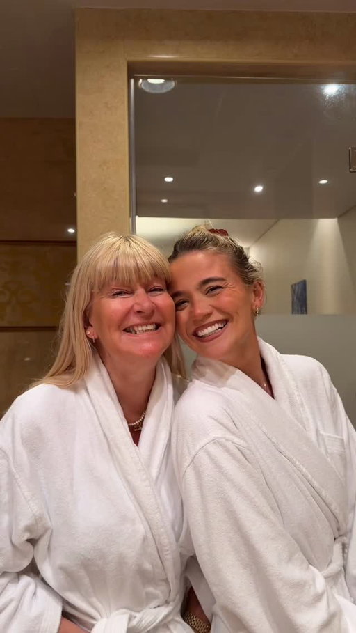 AD First night on holiday with my mama🤍🤍 wearing our favourite Libre Berry Crush from @yslbeauty ✨✨ I’ve grown up watching her get ready and now we get to do it together! 

 #fragrance #makeup