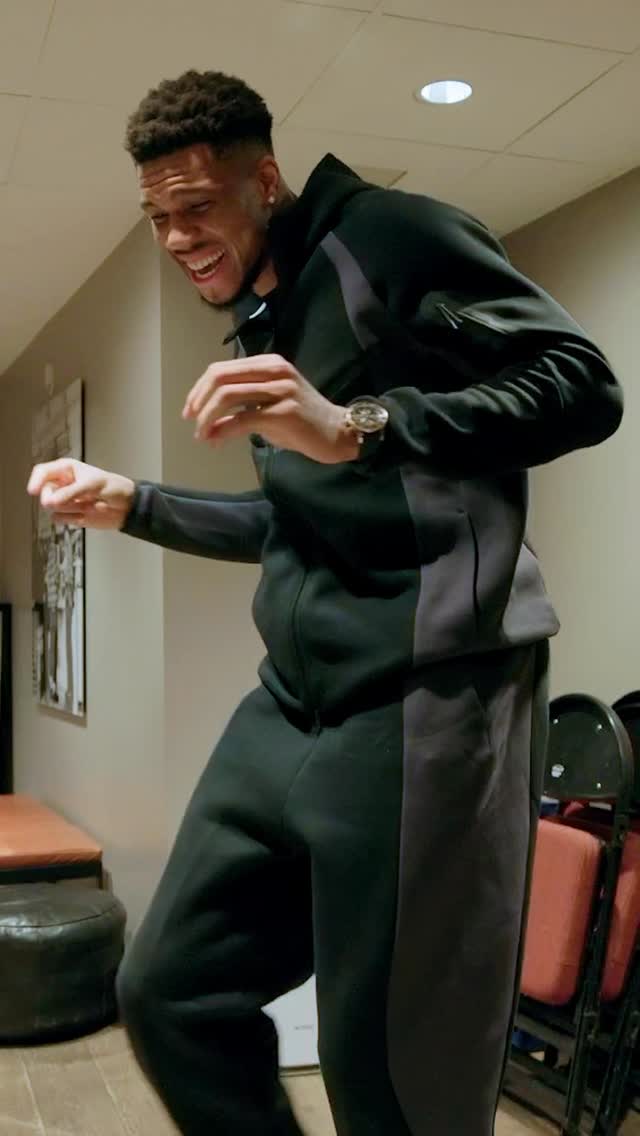 NBA All-Star Weekend.
Celebrity Game.
Honoring the biggest celebrity in the world.
Can’t wait to see his story in theaters
 
Who’s bad?
 
#MichaelMovie 👑