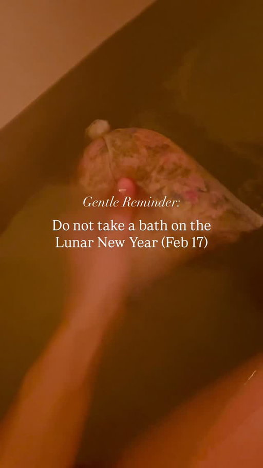Here’s why 🍊

In Chinese tradition, washing your hair or bathing on the first day of the New Year is believed to “wash away” your luck and prosperity. 

The word for hair (发) is connected to wealth (发财), so keeping it unwashed symbolizes holding onto good fortune.

Washing your hair and cleaning beforehand is typically seen as washing away bad luck from the previous year and taking a warm bath after is seen as inviting good energy and fortune (this is heightened with auspicious botanicals). 

There are many beliefs and superstitions on the lunar new year, but this is just one of them!