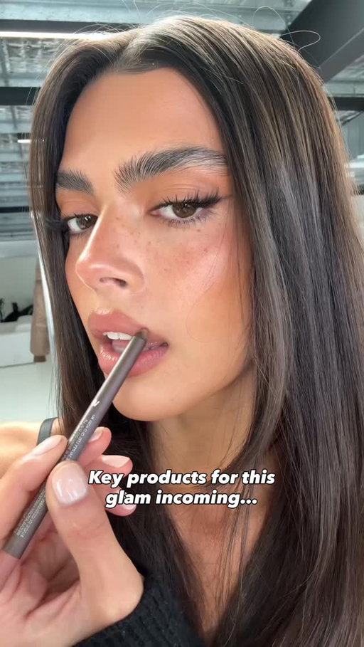 Key products for this @princesspolly glam on gorgy @laurentsears • let me know if you want a longer breakdown?

Using @taniellejai Bronzour , brushes & Liners (coming soon)