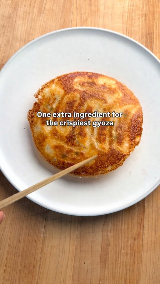Hack for the crunchiest frozen gyoza with 1 ingredient.

Parmesan. That’s it.

Sprinkle parmesan into the pan, add your Hane (H-A-N-E) Gyoza, and let it melt into a golden cheese skirt.

Important: this works because @ajinomotous Hane Gyoza already has that built-in crispy skirt on the bottom. The structure is different from other frozen gyoza, other brands won’t crisp the same way.

Salty. Crackly. Ridiculously good.

You’re welcome.

#AjinomotoUSPartner
