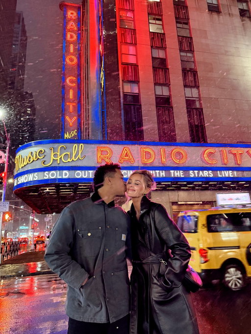 I’ve been trying to tell everyone how cool DWTS is for years…ya’ll decided to listen and sold out Radio City in NYC for 2 nights in a row. 🤯 ICONIC!!! Beyond proud of you @brandonarmstrong ❤️‍🔥 #dwts #radiocitymusichall #tour #husbandandwife