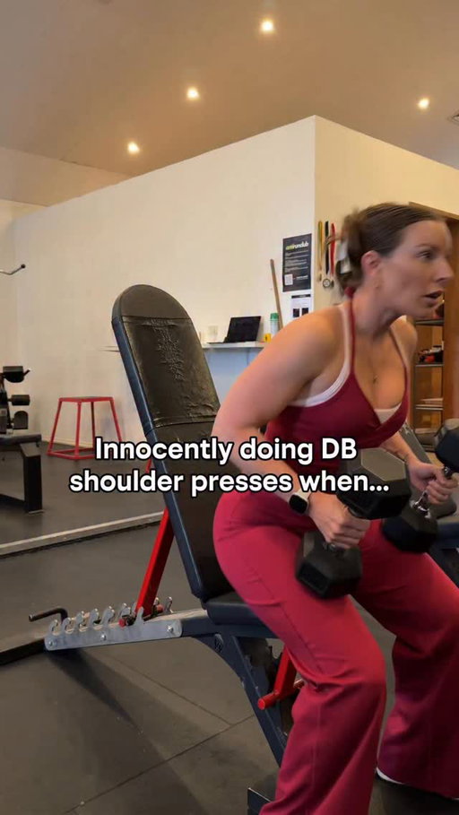 PLEASE I can be the only one this happens to?! I was thinking surely I just grabbed two diff weights (which I definitely have also done 😂), but nope… just an imbalance completely tripping me out loll