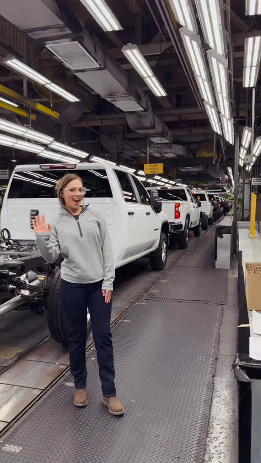 You guys… how cool is this?! 🤯

Yes — I got suited up and stepped inside the paint shop at GM Flint Assembly where the team builds HD Chevy and GMC trucks. 👀🎨

Watching trucks go from bare metal to fully painted in minutes, seeing robots apply sealer and paint with insane precision, and learning how GM ensures every single truck leaves with a perfect finish was unreal.

Bonus: I even got to work on a panel on site — and got compliments on my spray skills 😉

Huge respect for the teams and technology that make this all happen, and a big thank you to everyone that made this opportunity possible. ☺️

#iworkforgm